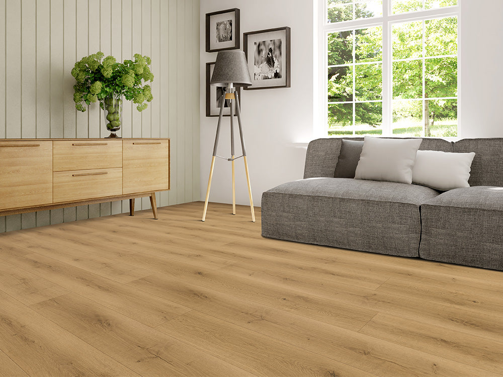 Hybridboden "Stealth Stride" LVT+EPC, 7,5x229x1830mm Eiche Natur, inkl. 1,5 mm Kork-Trittschall, Nutzschicht 0,55 mm, Nutzungsklasse 23/33, 2,51 m² / VE - SKU: '72201 2